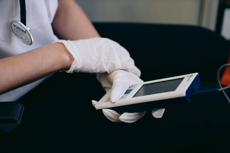 medical device staffing in Cambridge cleanroom manufacturing team